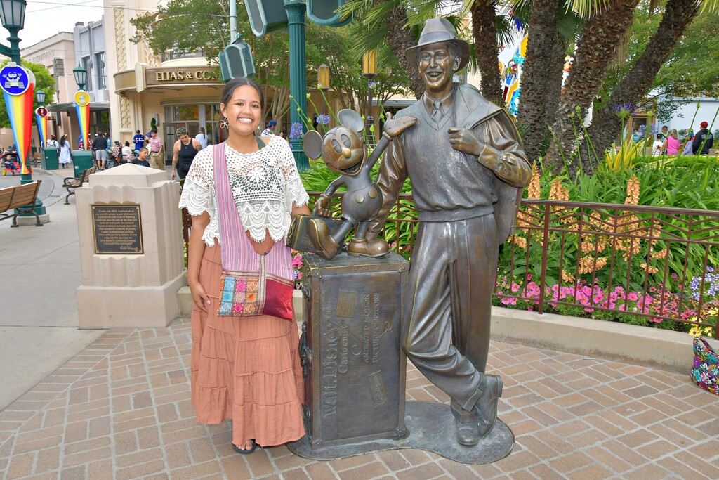 2024-05-24-Disney-California-Adventure-Park-Buena-vista-street_2.jpg