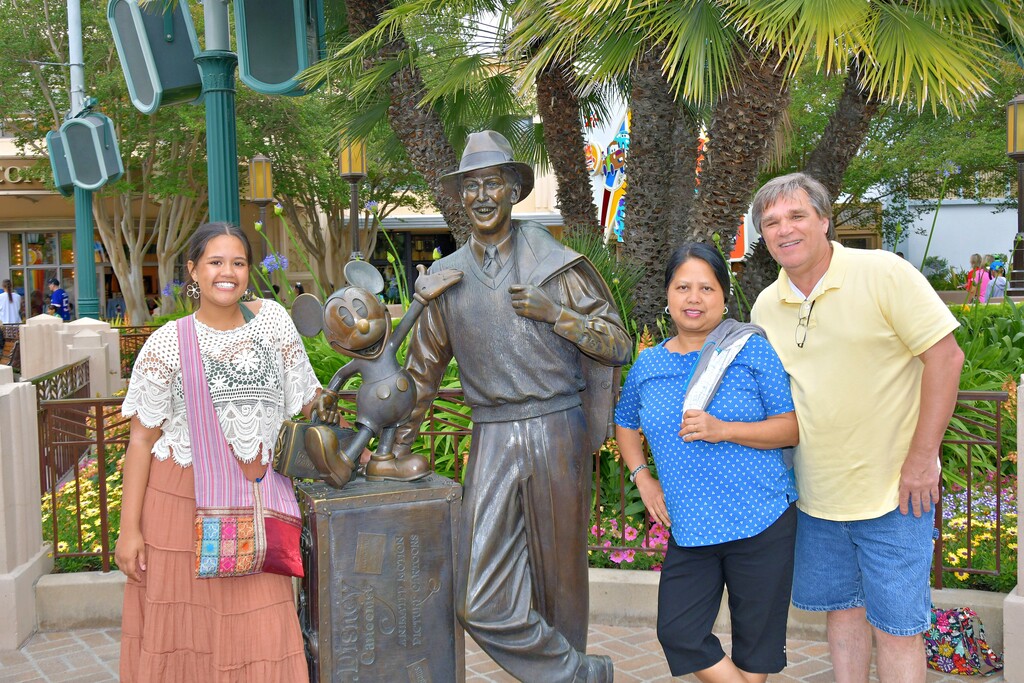 2024-05-24-Disney-California-Adventure-Park-Buena-vista-street_6.jpg