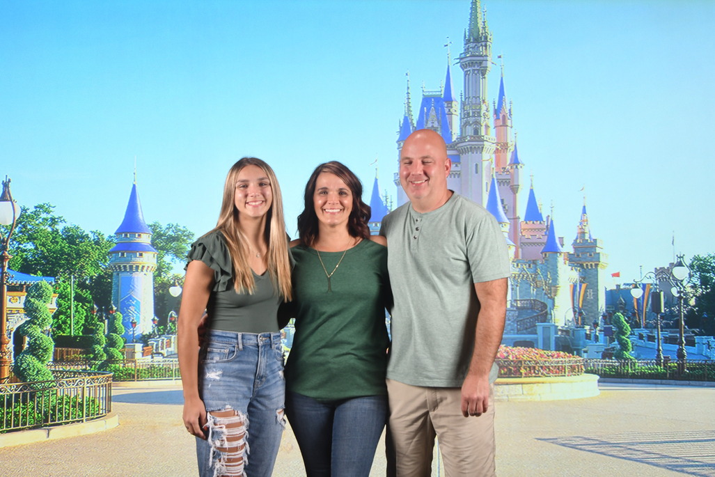 2023-11-21-disney-springs-photopass-studio-at-disney-springs_38.jpg