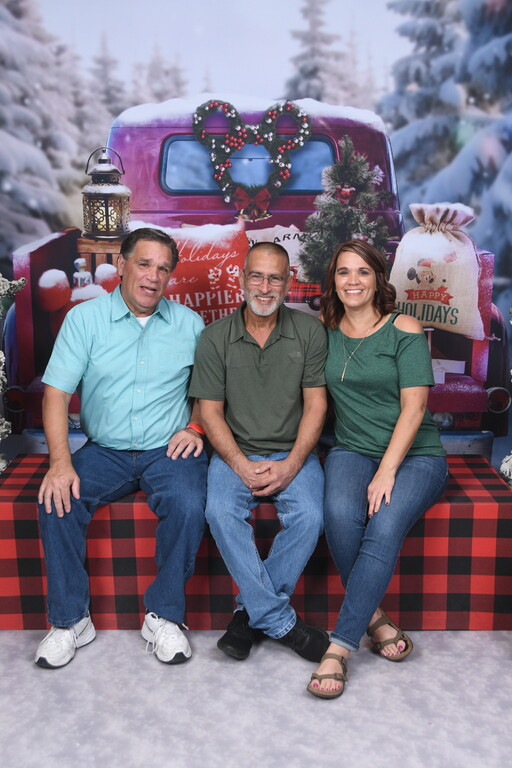 2023-11-21-disney-springs-photopass-studio-at-disney-springs_8.jpg