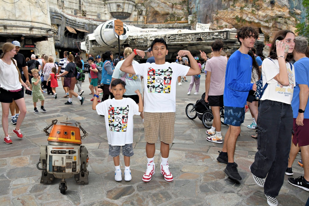 2023-11-22-disneys-hollywood-studios-millennium-falcon_16.jpg