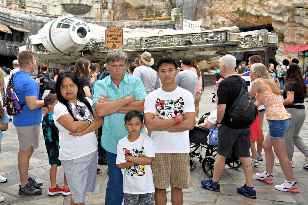 2023-11-22-disneys-hollywood-studios-millennium-falcon_17.jpg