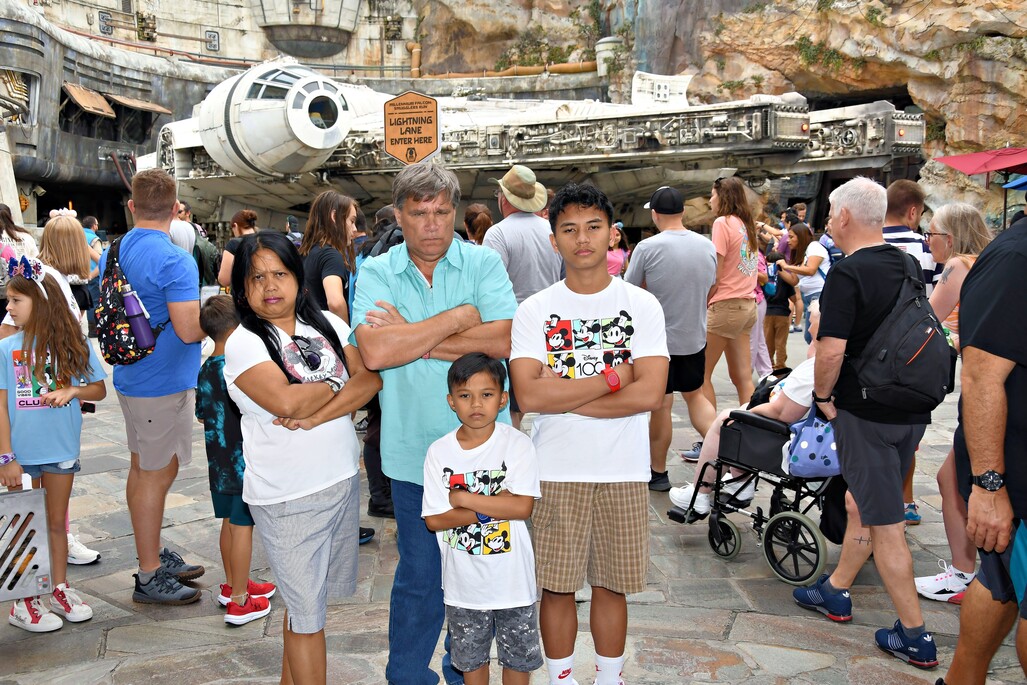 2023-11-22-disneys-hollywood-studios-millennium-falcon_18.jpg