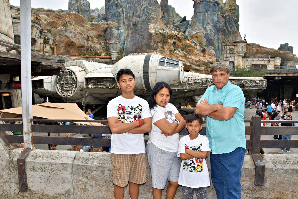 2023-11-22-disneys-hollywood-studios-millennium-falcon_3.jpg