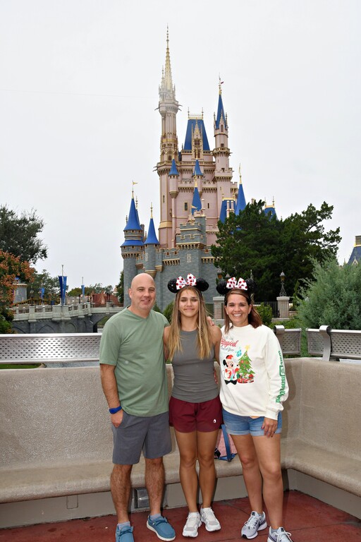 2023-11-22-magic-kingdom-park-fantasyland_8.jpg