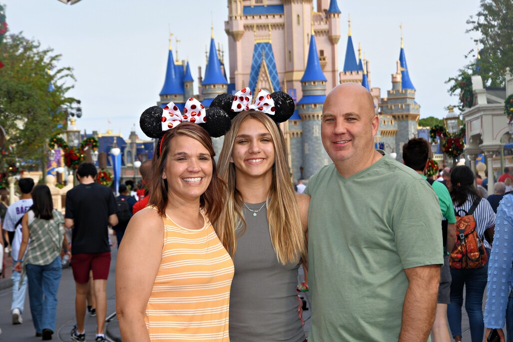 2023-11-22-magic-kingdom-park-main-street-usa_19.jpg