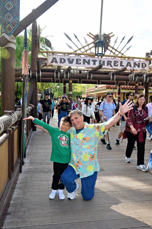 2023-11-23-magic-kingdom-park-adventureland_2.jpg