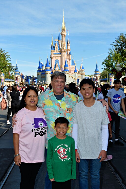 2023-11-23-magic-kingdom-park-main-street-usa_14.jpg