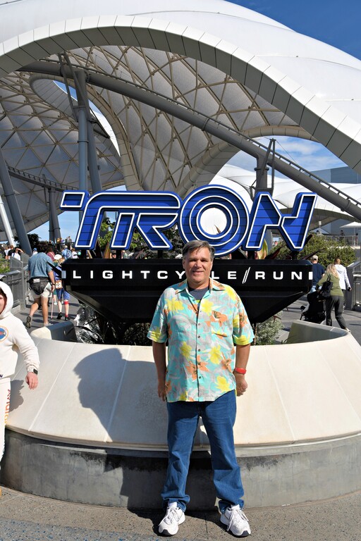 2023-11-23-magic-kingdom-park-tron-lightcycle-run_3.jpg