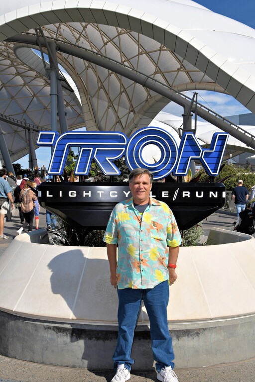 2023-11-23-magic-kingdom-park-tron-lightcycle-run_4.jpg